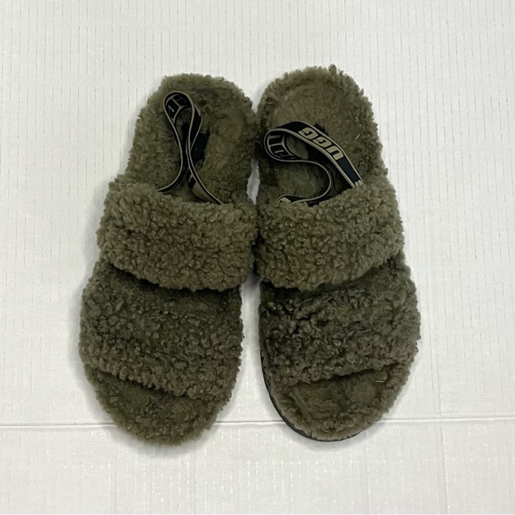 UGG OH! Fluffita Shearling Platform Sandals - Picture 7 of 9